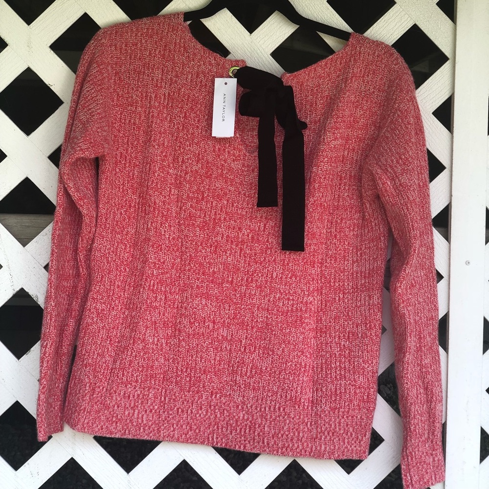 🌹2/$16 Ann Taylor Tie Back Sweater NWT M - Picture 3 of 3
